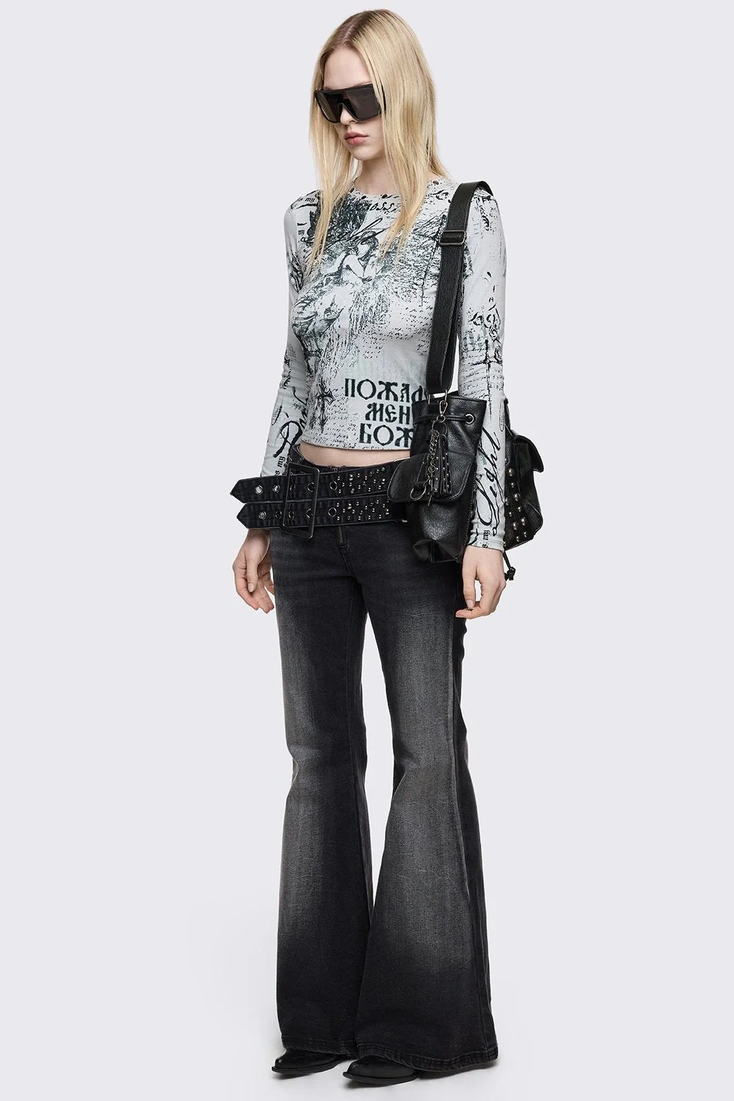 Roxie Belted Flared Jeans - Image 4
